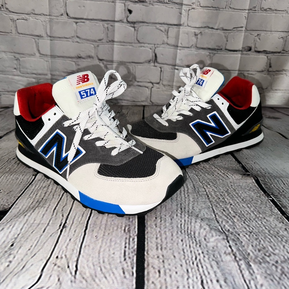 New Balance 574 size 11 in used condition comes as pictured